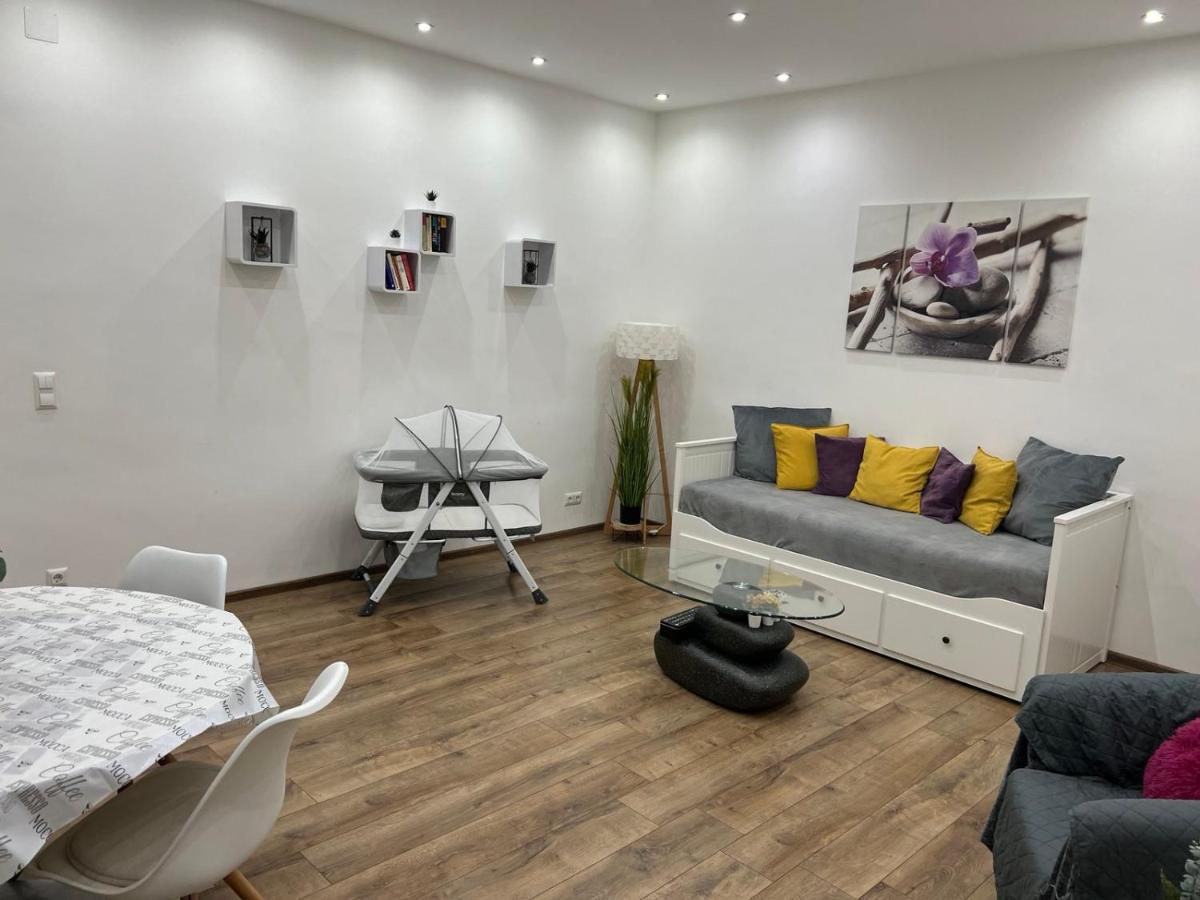 Lux Apartment Wenen Buitenkant foto