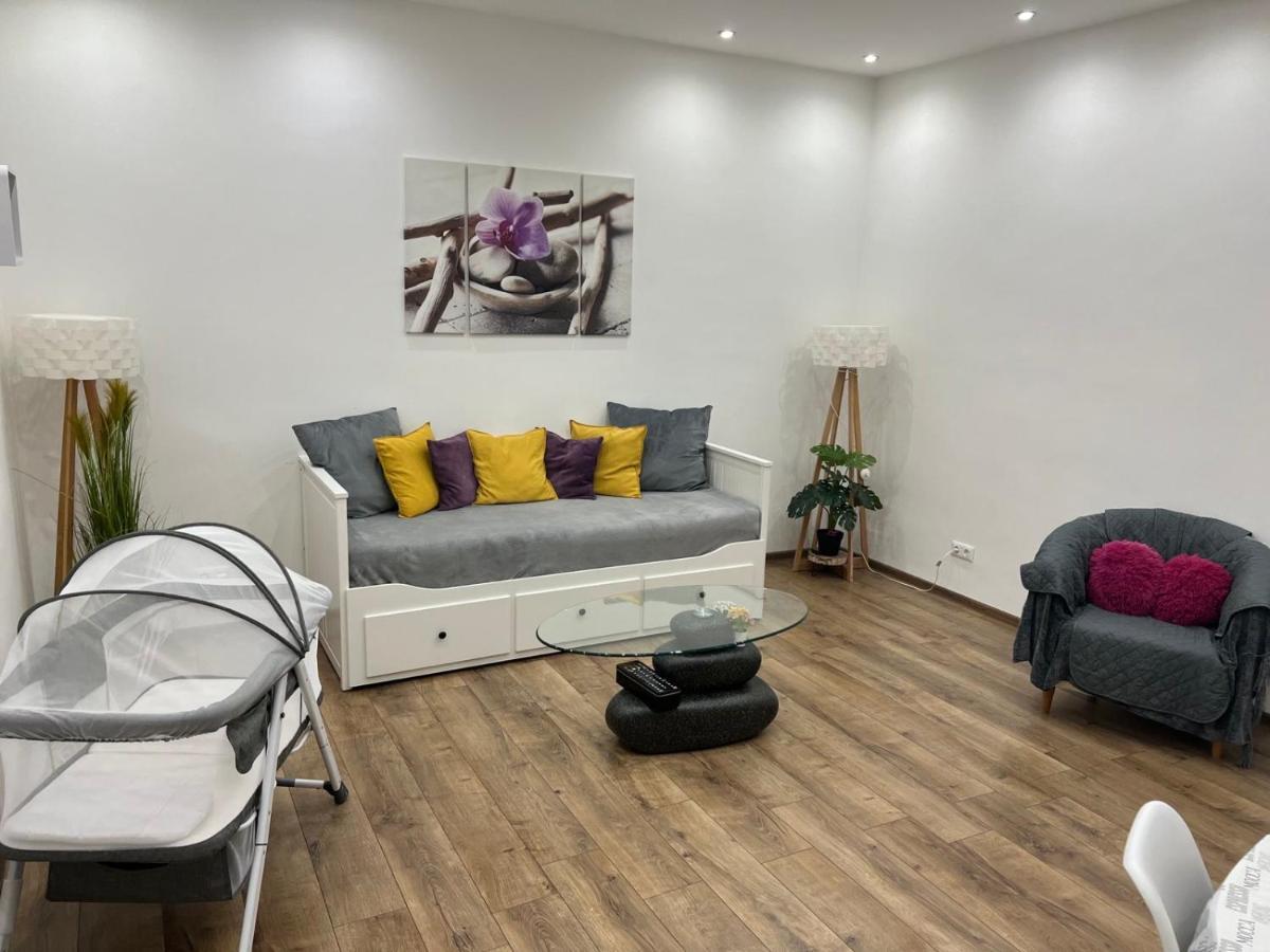 Lux Apartment Wenen Buitenkant foto